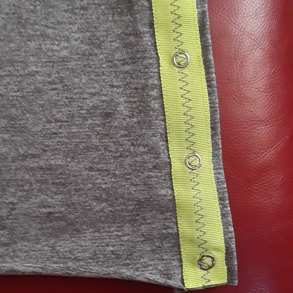 Ivivva Scarf - Picture 5 of 6